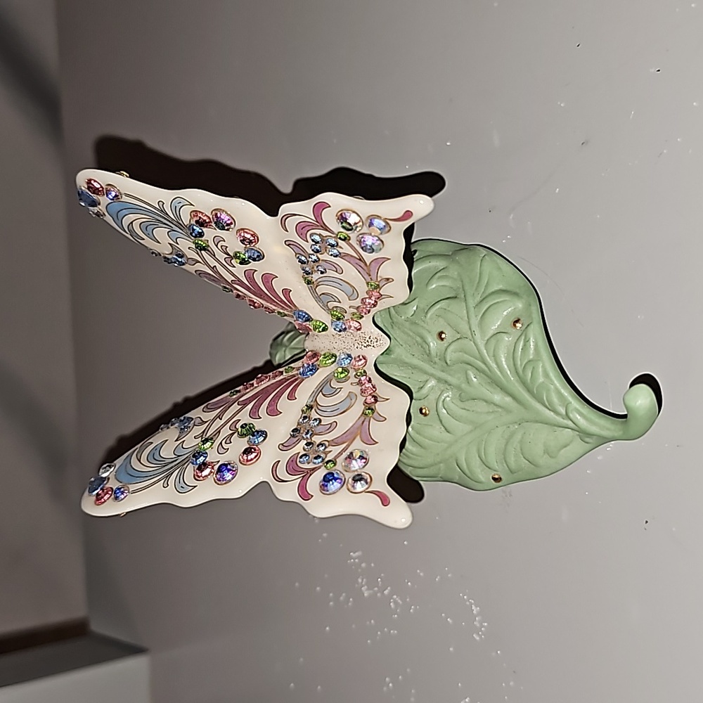 Lenox Butterfly - Picture 4 of 8